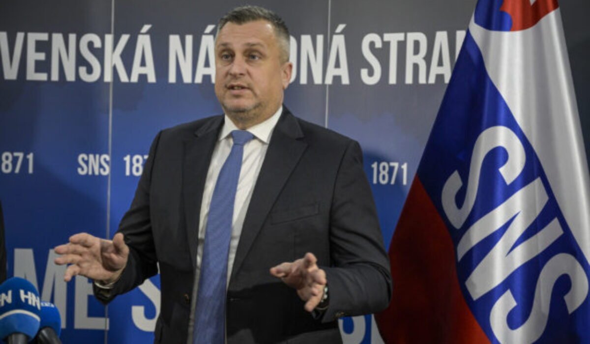 Danko sa v novoročnom prejave obul do Pellegriniho. Pripomenul, že politika sa má robiť skutkami, nie rečami – VIDEO