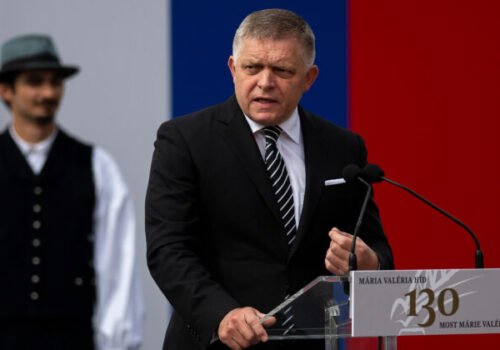 Fico prirovnal zásah vo Venezuele k Iraku aj Ukrajine, odmieta politiku dvojakých metrov a čaká jasnú reakciu EÚ