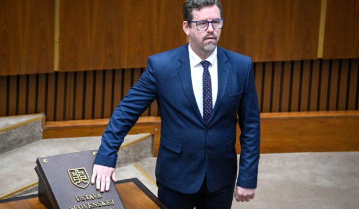 Občianski aktivisti vyzývajú Šmilňáka z KDH, aby sa vzal aj mandátu mestského poslanca v Bardejove