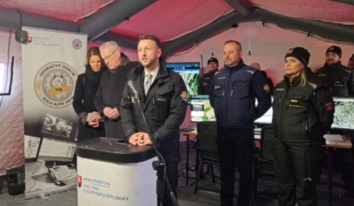 Akciu zameranú na nelegálnu migráciu si pozrel aj bavorský minister vnútra, Šutaj Eštok hovorí o jasnom signáli partnerom – VIDEO