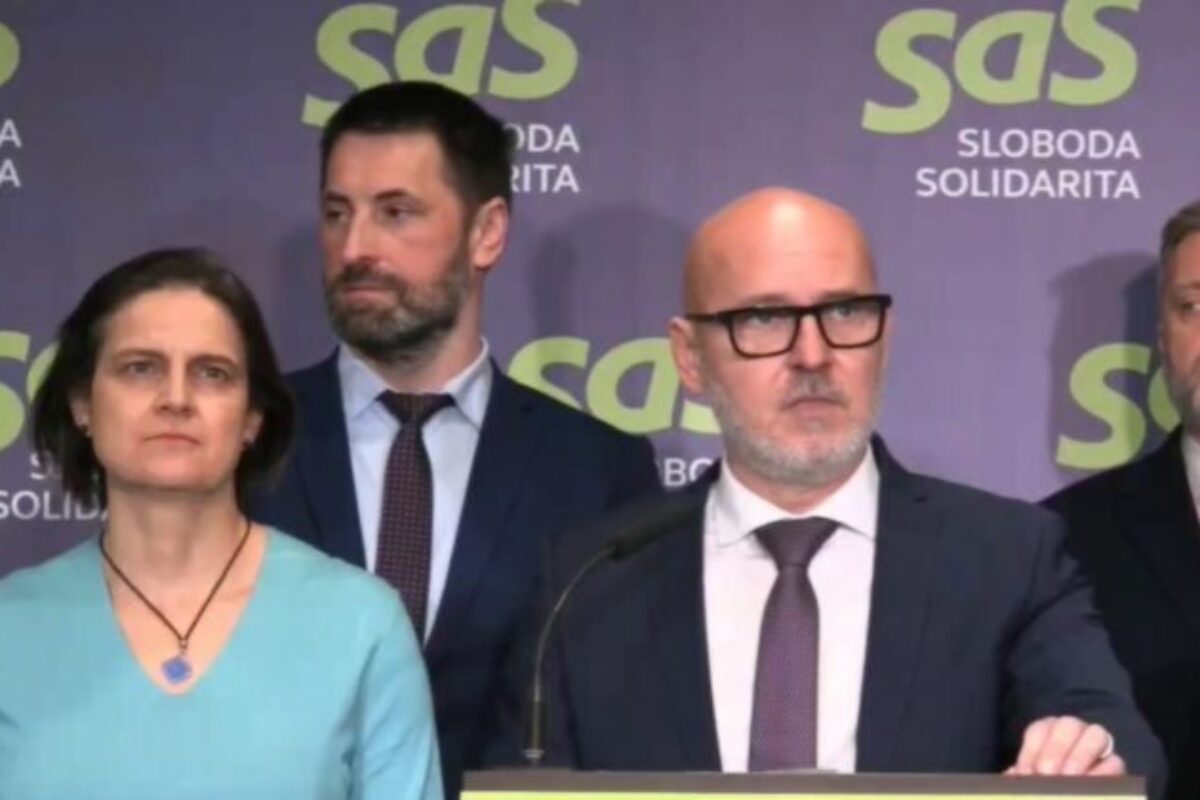 Slovensko môže stratiť miliardy eur na rozvoj východu, vláda podľa SaS pre ľudí nič nerobí – VIDEO