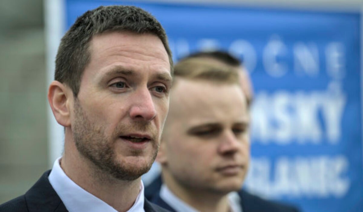 Republika v prieskume skončila za Smerom, matovičovcov a Hlas predbehla s veľkým náskokom