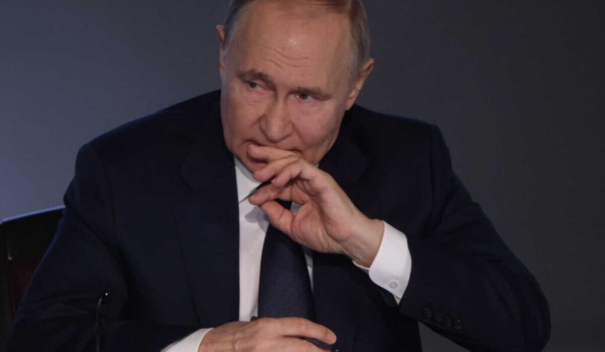 Moskva odmieta mierové iniciatívy Západu. Kremeľ hovorí o „eskalácii pod rúškom diplomacie“