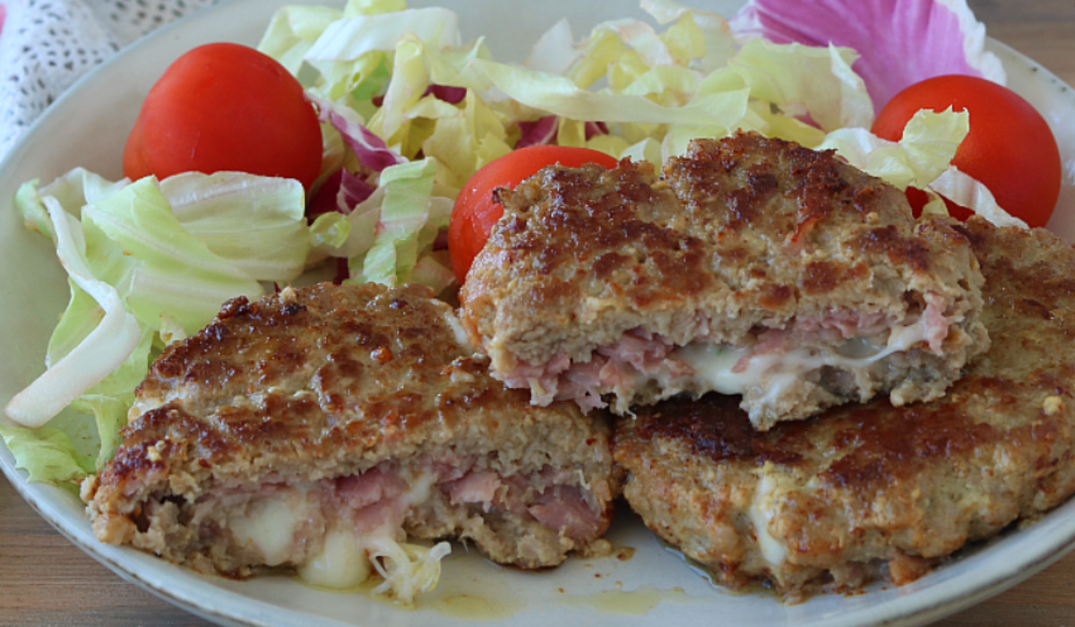 Plnené hamburgery so šunkou a syrom