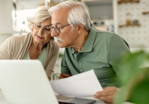 Dôchodcovia musia do konca januára poslať potvrdenie, inak hrozí prerušenie vyplácania dôchodku