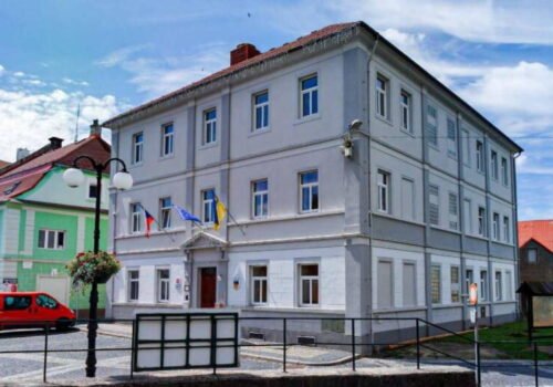 Tragédia na severe Česka: Streľba na mestskom úrade v Chřibskej si vyžiadala obete aj zranených