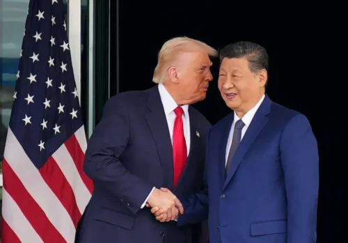 Západ prehodnocuje smerovanie: tvrdá politika USA otvára dvere Číne