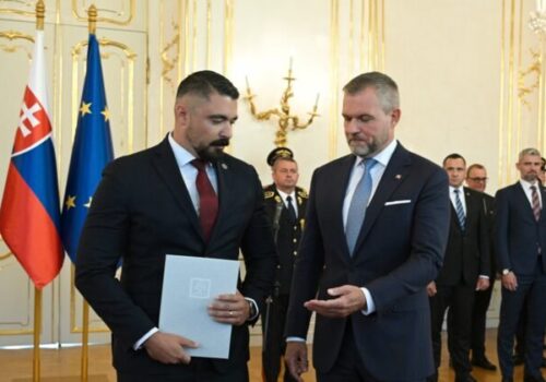 Pellegrini dal riaditeľovi SIS Gašparovi 15 dní na vyjadrenie k jeho dopravnej nehode v Nitre