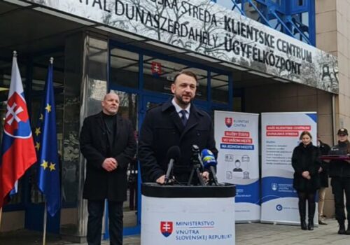 V Dunajskej Strede otvorili ďalšie klientske centrum ministerstva vnútra, v Trnavskom kraji je už šieste – VIDEO