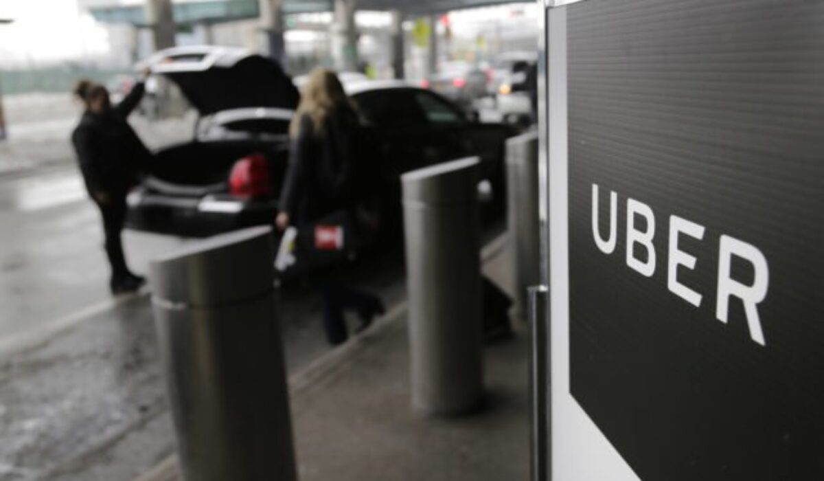 Uber dlží 1,7 miliardy eur na neodvedených daniach z miezd, tvrdia francúzske úrady
