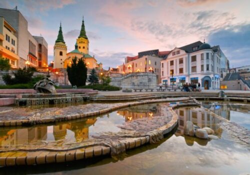 Rozhodujú o miliónových projektoch, no bez jasných pravidiel. Štyri veľké slovenské mestá riešia podobný problém