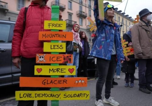 Osloboďte hory! Tisíce ľudí v Miláne protestovali proti zimným olympijským hrám