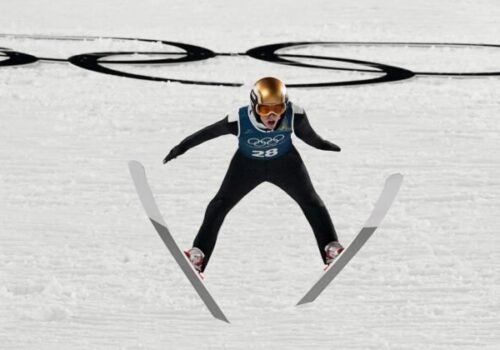 WADA vyšetruje, či skokani na lyžiach využívajú trik s kyselinou hyalurónovou na zväčšenie penisu