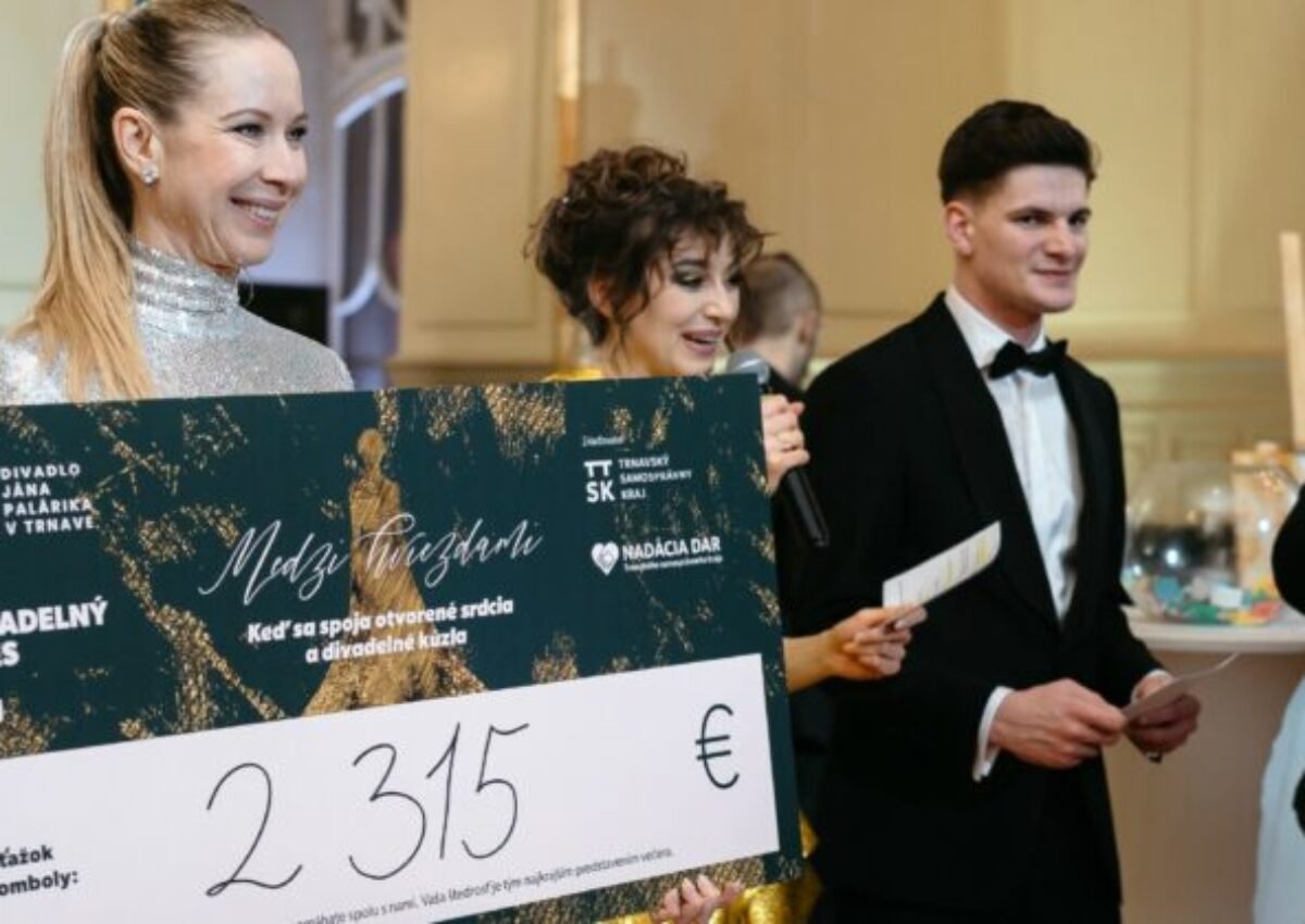 Výťažok zo šiesteho ročníka plesu v Trnave pomôže ľuďom v ťažkých životných situáciách – FOTO