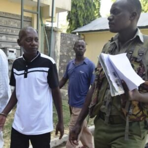 Vodcu hladovkového kultu, ktorý má na svedomí stovky obetí,  obvinili z ďalších 52 úmrtí