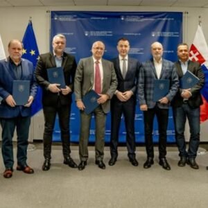Zamestnávatelia a Úrad podpredsedu vlády podpísali memorandum, cieľom je spoločné hľadanie riešení pre NITC – FOTO