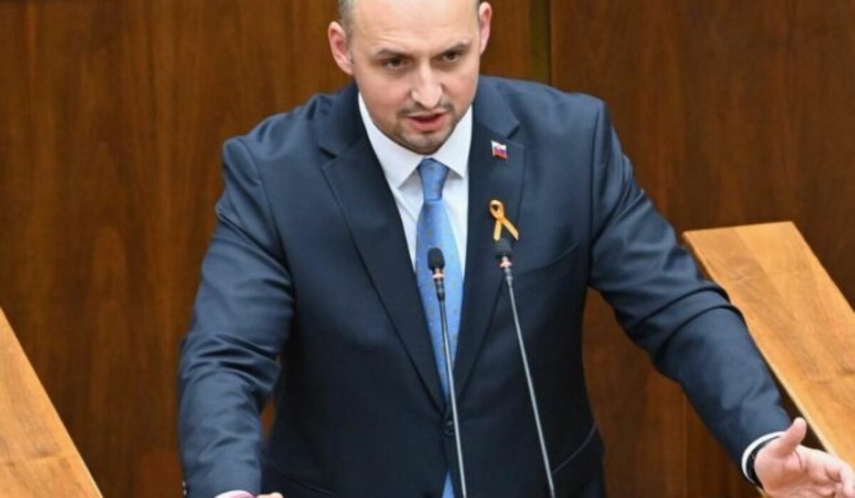 František Majerský: Štát pri e-cigaretách uprednostňuje peniaze pred zdravím detí – ROZHOVOR