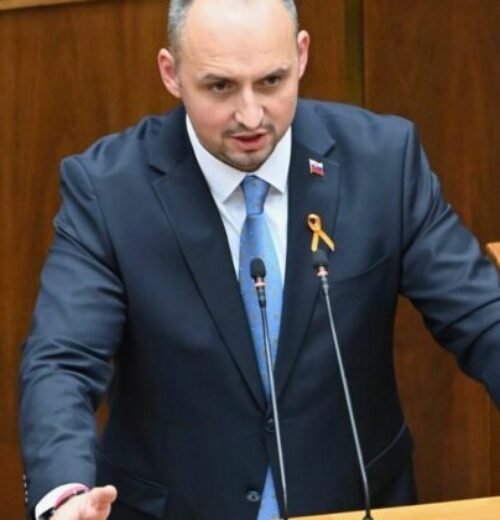 František Majerský: Štát pri e-cigaretách uprednostňuje peniaze pred zdravím detí – ROZHOVOR