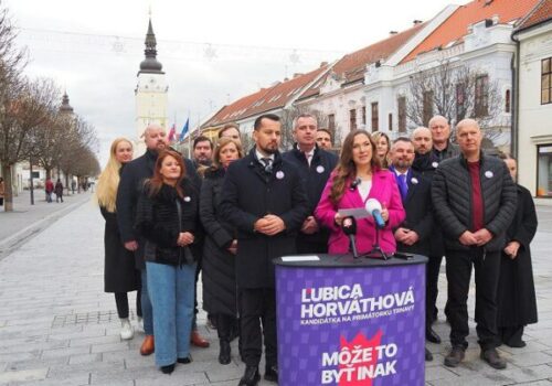 Demokrati predstavili kandidátku na primátorku Trnavy, Horváthová chce zmeniť komunikáciu s obyvateľmi – VIDEO, FOTO