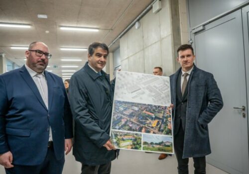 Výkonný podpredseda Európskej komisie navštívil Bratislavský kraj, ocenil rozvojové projekty a ich koncepciu – VIDEO, FOTO