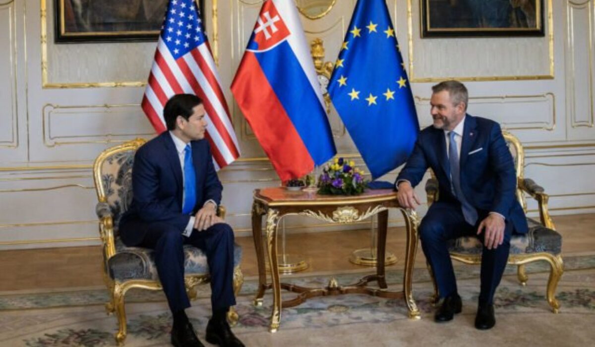 Pellegrini potvrdil záväzky voči NATO, s Rubiom diskutoval o silnejšej Európe – FOTO