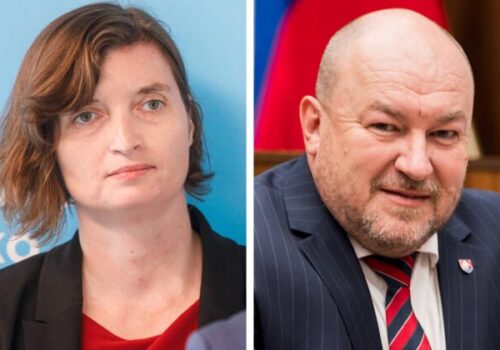 Minister Huliak sa musí ospravedlniť poslankyni Plavákovej za úražlivé výroky, rozhodol súd