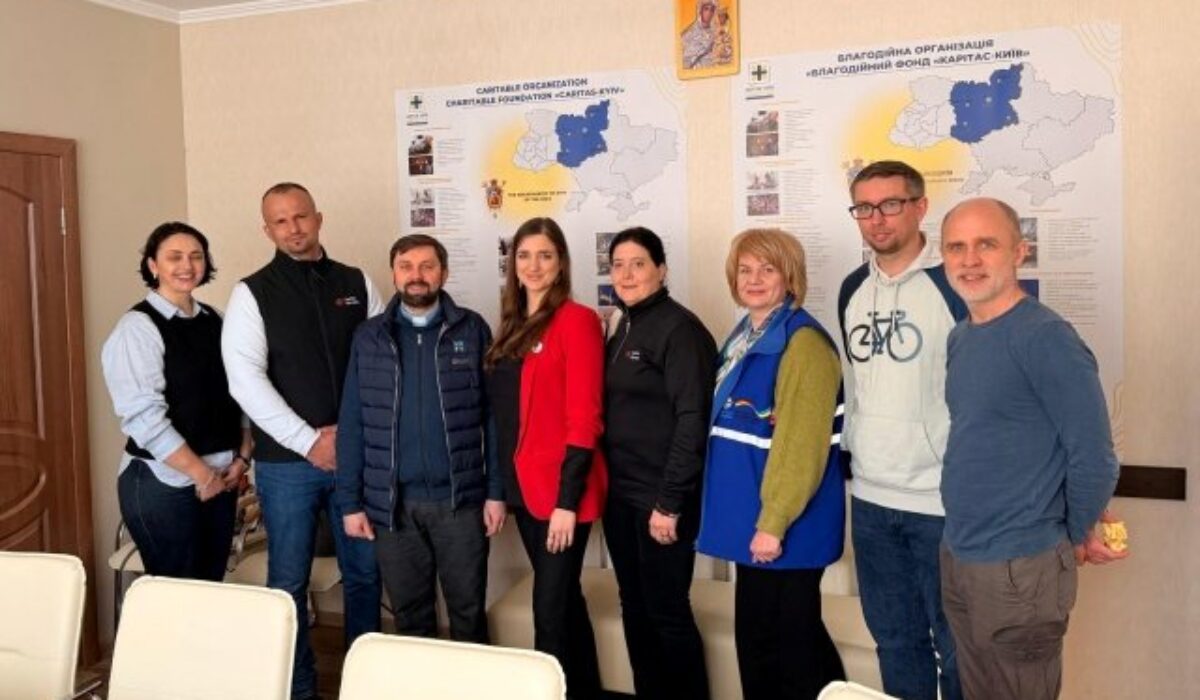 Slovenská katolícka charita aj naďalej poskytuje humanitárnu pomoc obyvateľom vojnou zasiahnutej Ukrajiny