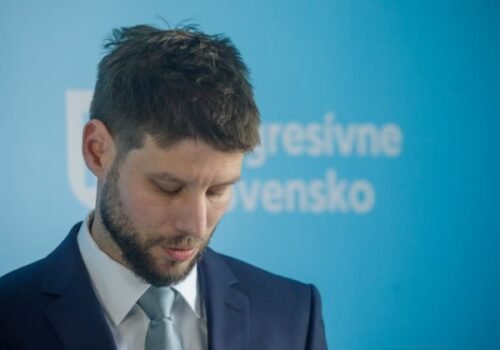 Prepad Progresívneho Slovenska sa medzimesačne prehĺbil, Demokrati prekonali hranicu šesť percent a dobiehajú Hlas