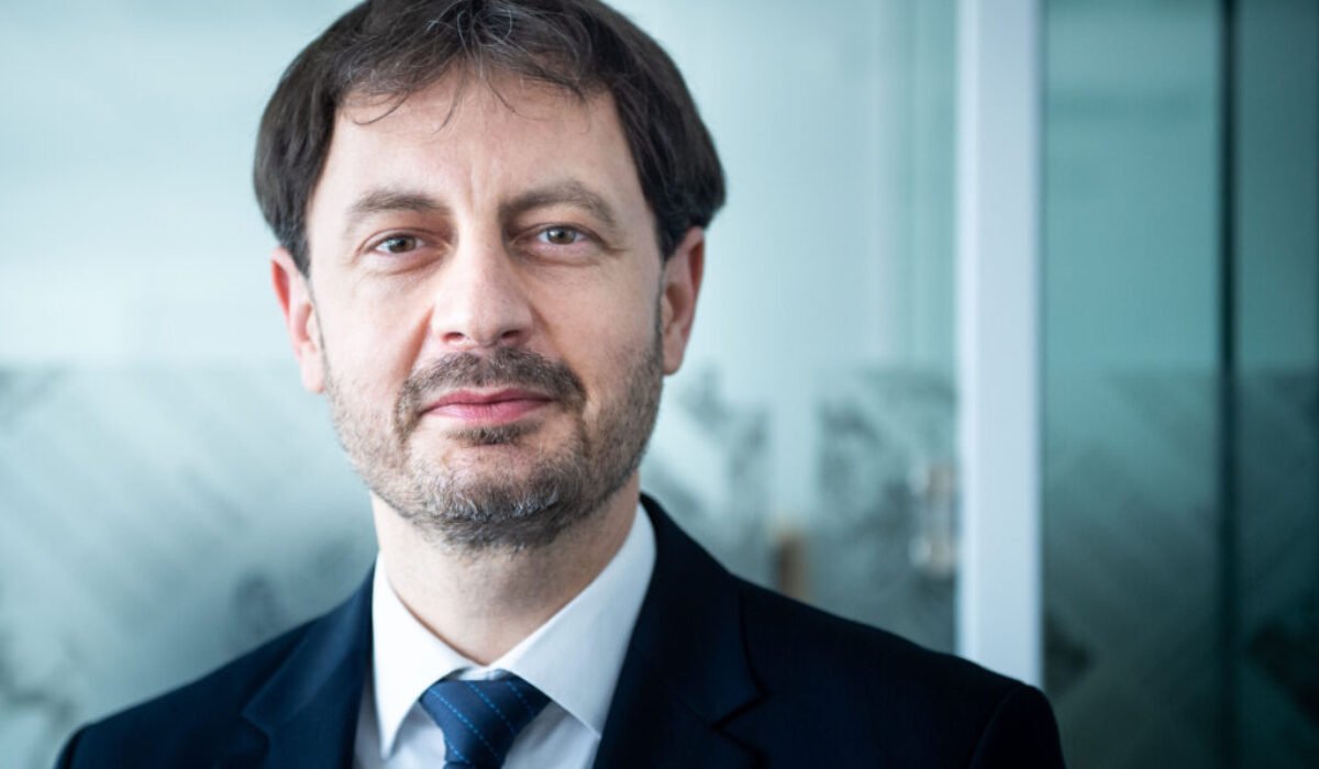 Eduard Heger: Slovensko je izolované, zahraničie sa nám smeje