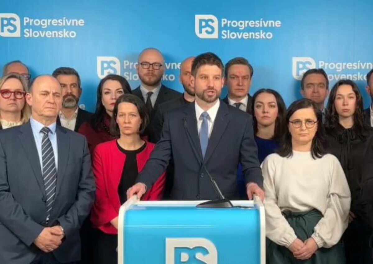 Ficova vláda nakazila Slovensko vírusom, progresívci predstavili „Kladivo na korupciu“ – VIDEO