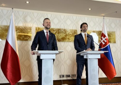 Poľsko a Slovensko budú spolupracovať v obrannom priemysle, rokovania hovoria o konkrétnych projektoch – VIDEO