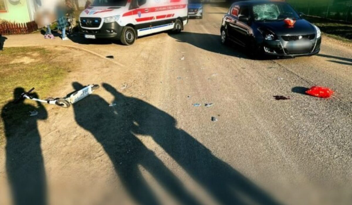Kolobežkárka sa zrazila s autom pri Rimavskej Sobote, do nemocnice ju odvážal vrtuľník – FOTO