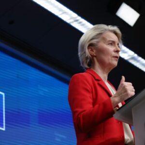 Experti vyzvali predsedníčku Európskej komisie na vedecky podloženú reguláciu nikotínových výrobkov