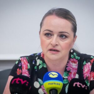 Stereotypy brzdia kariérny rast žien a pretrváva fenomén trestu za materstvo, upozorňujú odborári