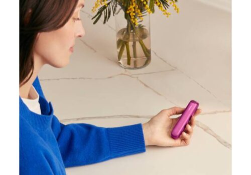 Jar, ktorá neprichádza potichu: nová limitka Ploom AURA Fuchsia