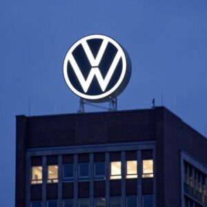 Volkswagen zruší 50-tisíc pracovných miest pre pokles zisku