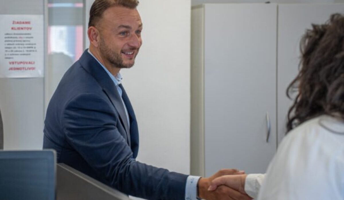 Šutaj Eštok tvrdí, že vláda má podporu, Hlas je pripravený garantovať hlasy pri hlasovaní o dôvere