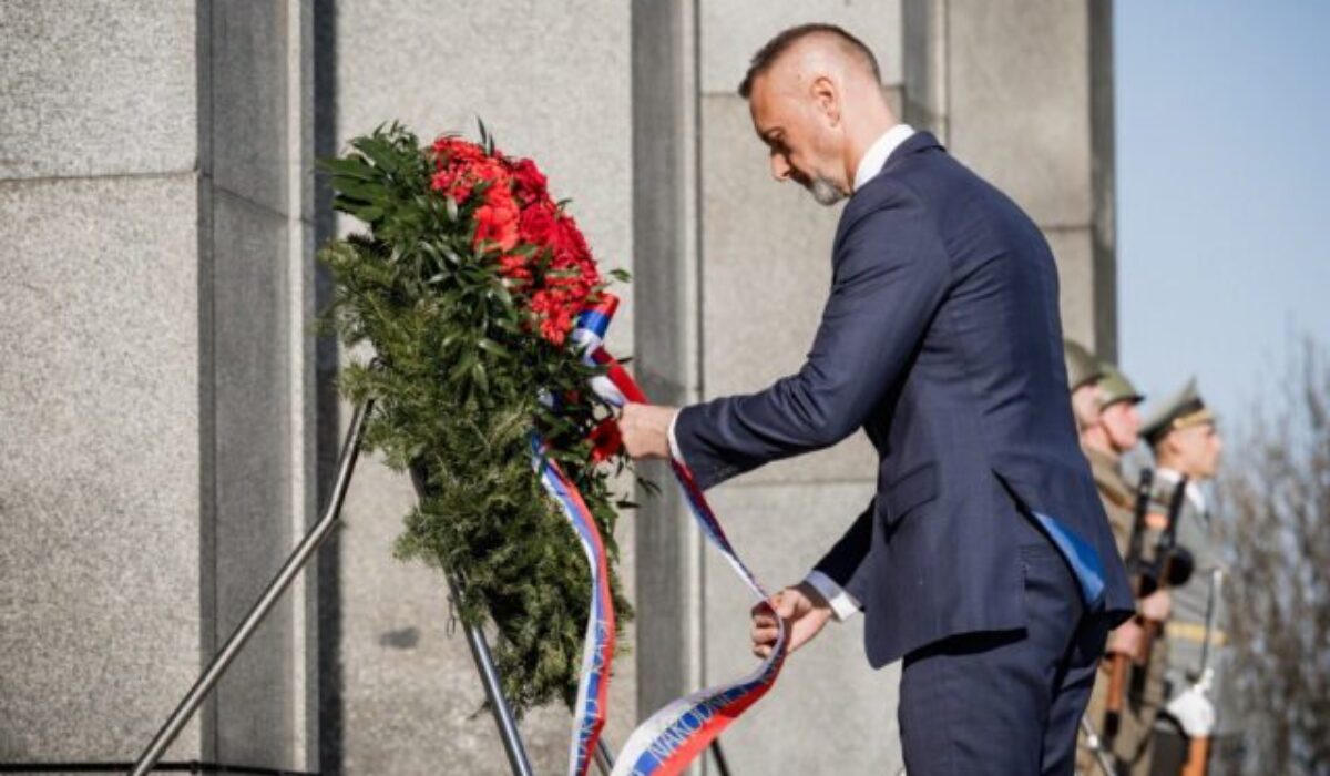 Raši sa stretne s Okamurom, pôjde o historicky najväčšie spoločné rokovanie vedení parlamentov Slovenska a Česka