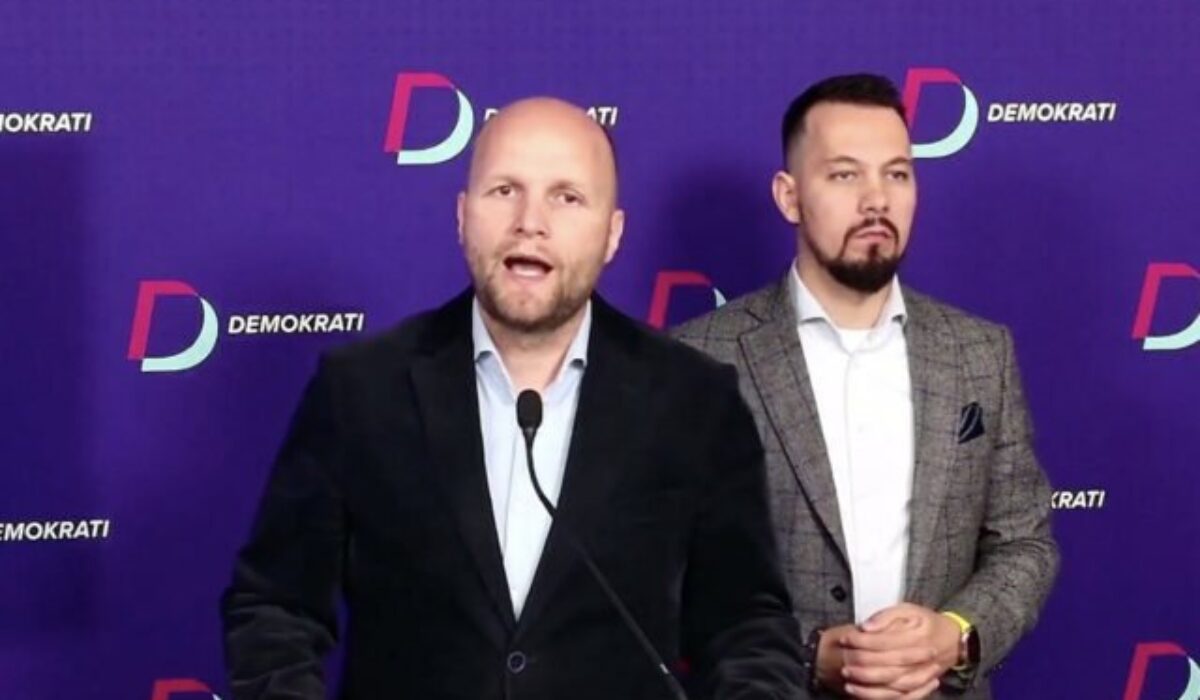 Demokrati žiadajú koniec Ficovej vlády – „prezident nech sa neobracia na Ústavný súd“, odkazuje Naď