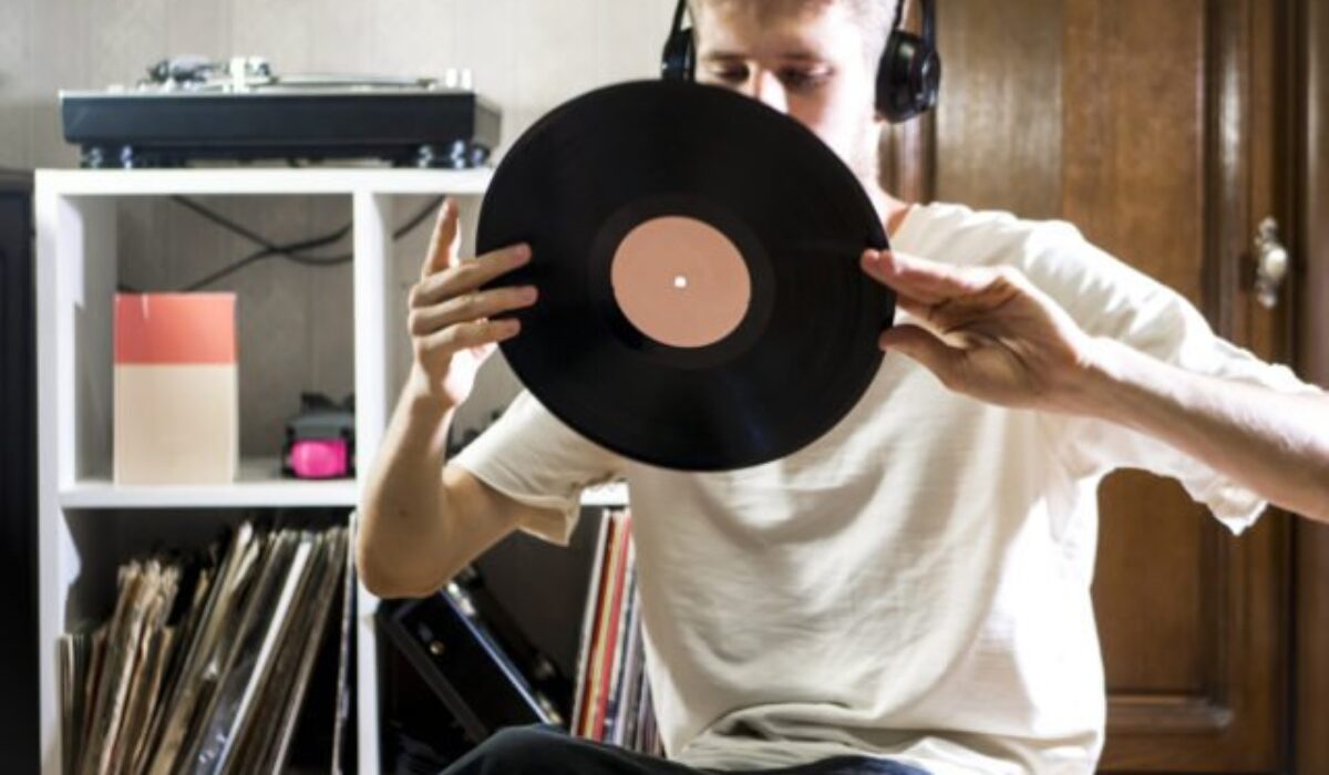 Globálny hudobný priemysel mal vlani tržby zhruba 32 miliárd dolárov. Hlavne vďaka streamingu