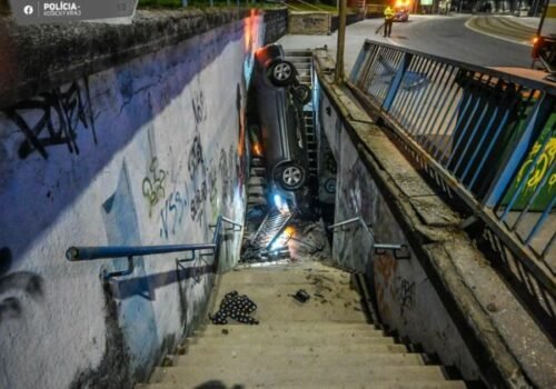 Auto, ktoré v Košiciach vletelo do podchodu, šoféroval policajt Úradu inšpekčnej služby
