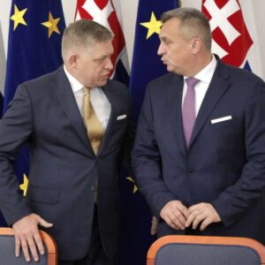 Pôžička pre Ukrajinu rozdelila Európu: SNS tlačí na Fica, aby sa Slovensko pridalo k blokáde