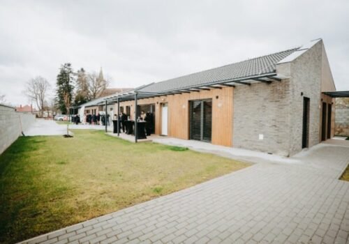 Klienti Centra sociálnych služieb v Medveďove vymenili veľkokapacitné zariadenie za domácnosti