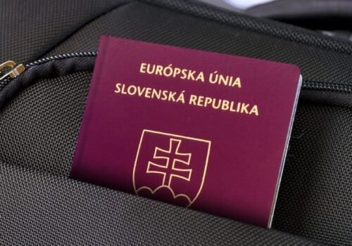 Letná dovolenková sezóna sa pomaly blíži, vybavovanie pasu preto neodkladajte, odporúča polícia