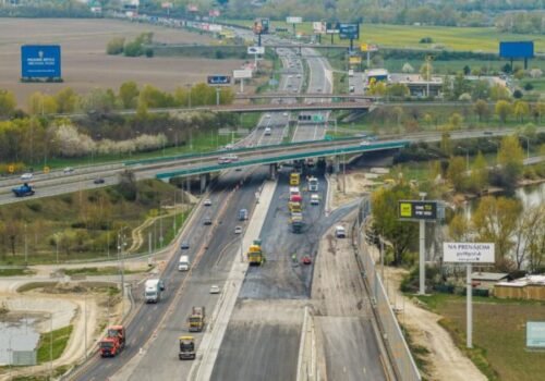 Uzávera D1 pri Bratislave pokračuje aj cez víkend, motoristi si majú nechať časovú rezervu