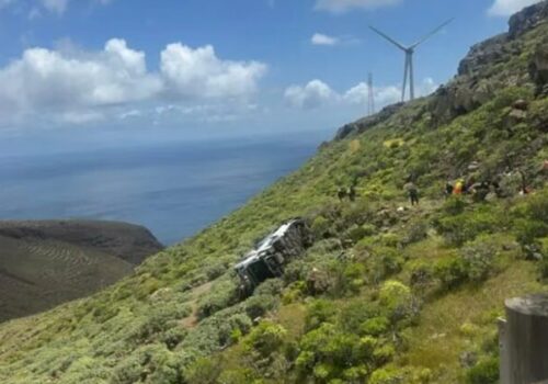 Brit zahynul pri nehode autobusu na Kanárskych ostrovoch, zranili sa desiatky ľudí