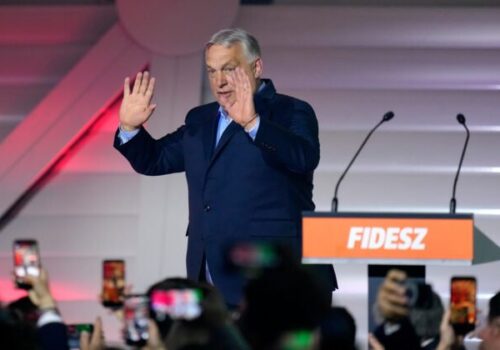 Prečo Orbán prehral? Už pred voľbami pôsobil inak ako v minulosti a analytici priblížili aj ďalší kľúčový faktor – VIDEO, FOTO