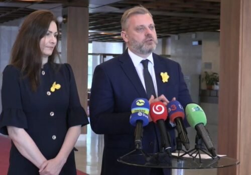 SaS spochybňuje nákup hasičských áut, upozorňuje na podozrivé faktúry – VIDEO