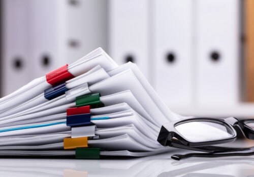 Agenda osvedčovania listín a podpisov dostane jasnejšie pravidlá, zelenú dostali aj zákony o matrikách a občianskych preukazoch
