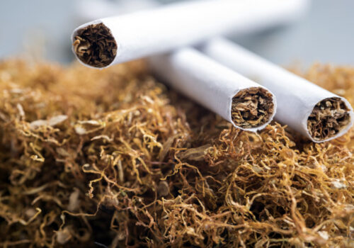 EÚ sa stala globálnym centrom nelegálnej výroby cigariet, ukázala správa Euromonitoru